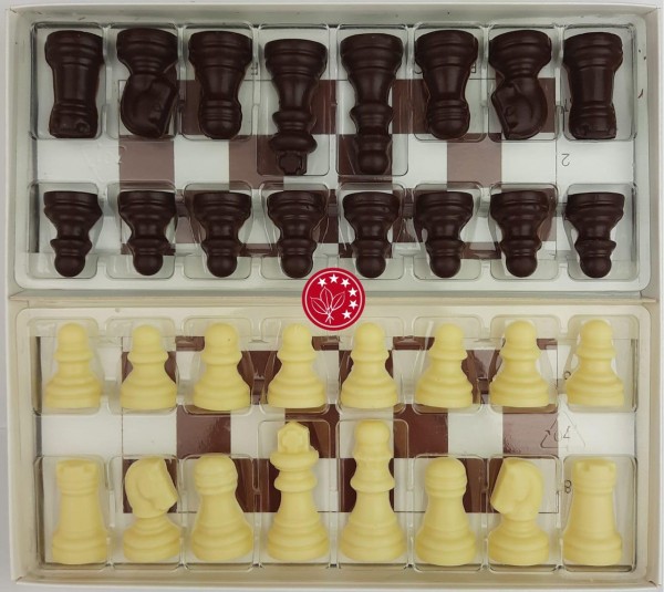 Schachspiel aus Schokolade